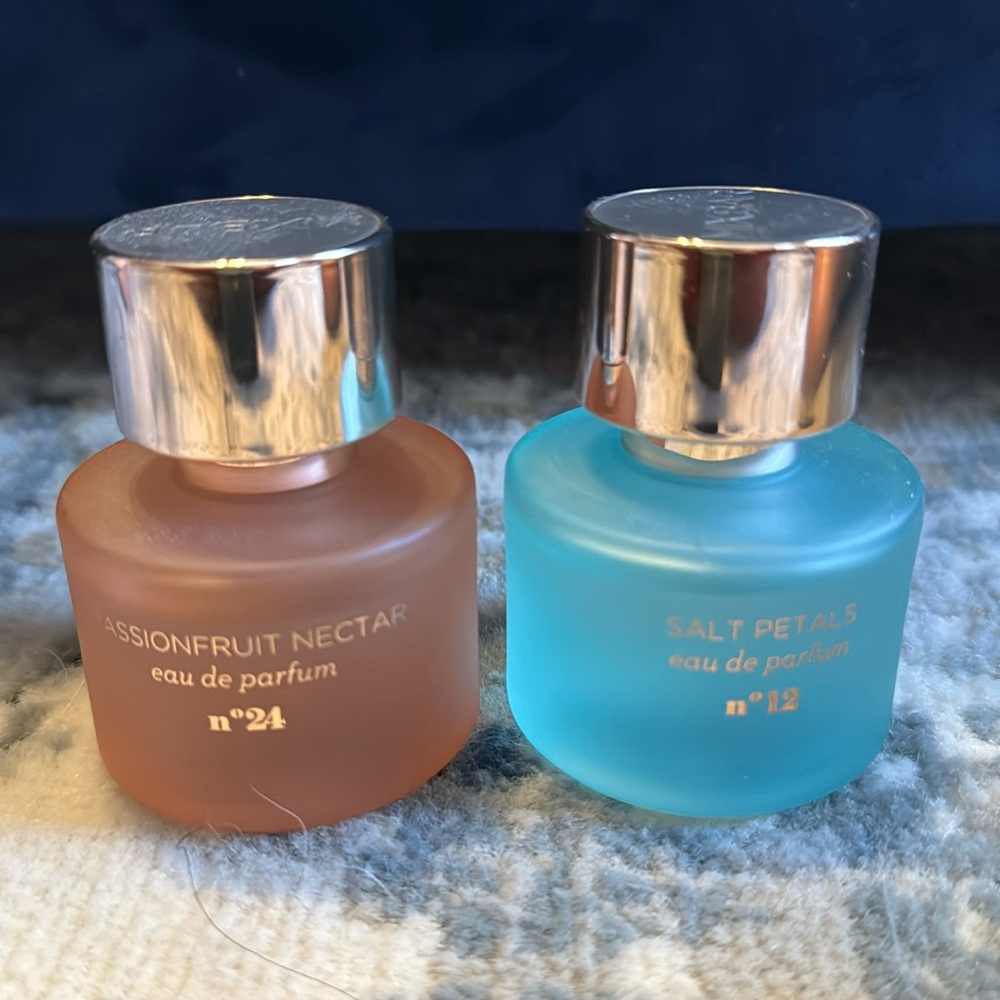 Mix bar perfume.